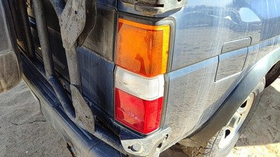 1987-1995 Nissan Pathfinder Passenger Right Tail Light Brake Lamp Oem Rear