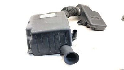 05-07 Envoy Complete Air Intake Cleaner Filter Box Housing With Tube Oem 4.2L