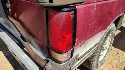 1983-1994 S10 Blazer Passenger Right Tail Light Oem Brake Lamp Rear 919680