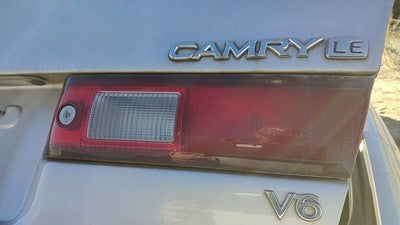 1997-1999 Toyota Camry Passenger Right Inner Tail Light Brake Lamp Oem Rear