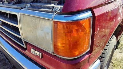 1987-91 Ford F150 Driver Left Head Light Front Lamp With Turn Signal Chrome Trim