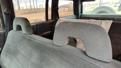 1993 Chevy S10 Blazer Pair Of Front Headrests Oem Left Right Set Seat