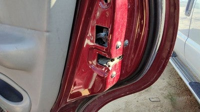 97-01 Ford Expedition Passenger Right Rear Door Latch With Rods/Cables Oem Back