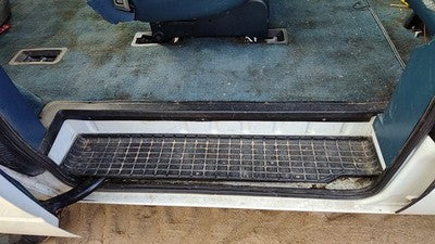 1993 Gmc Safari Passenger Right Rear Lower Sill Step Moulding Trim Panel Oem