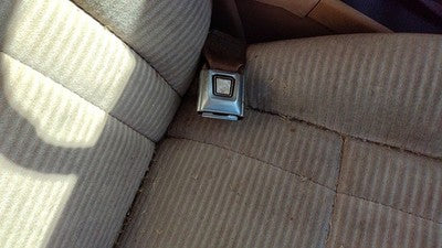 1984 Ford Tempo Passenger Right Front Seat Belt Buckle Receiver Oem Tan
