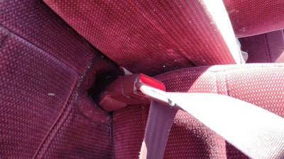 1995 Chevy Lumina Driver Left Front Seat Belt Buckle Receiver Oem Red