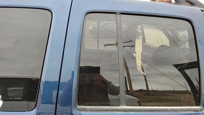 02-07 Jeep Liberty Passenger Right Rear Vent Window Back Door Glass With Frame