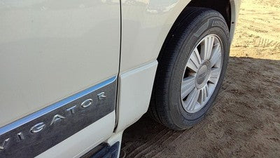 2007-2017 Lincoln Navigator Passenger Right Front Fender Oem Pv White Chocolate