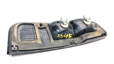 2003-2005 Lincoln Aviator Driver Left Inner Tail Light Oem Brake Lamp Rear