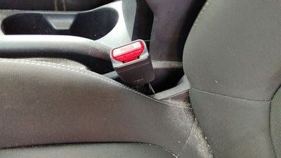2010-2013 Kia Soul Driver Left Front Seat Belt Buckle Receiver Oem Black Wk