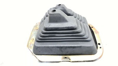 1996 Nissan Pickup Hardbody Shifter Boot Assembly Oem 4X4 Mt