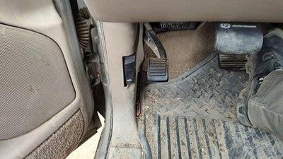 Chevy Silverado 2500 Hd Driver Left Lower Kick Trim Panel Oem Tan 52D