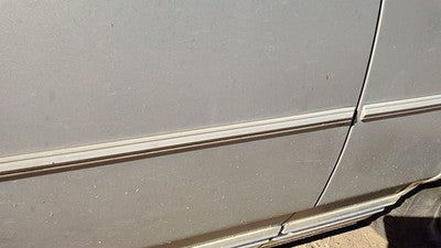 85 Grand Marquis Passenger Right Front Middle Moulding From Door Oem Trim
