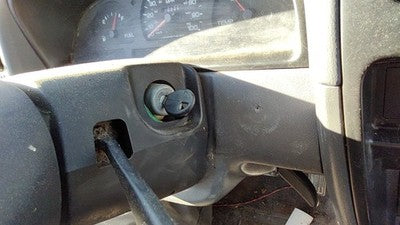 1996-1997 Nissan Hardbody Ignition Switch Assembly With Key Complete Electrical