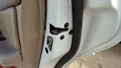 1997-2004 Buick Regal Passenger Right Rear Door Latch With Rods/Cables Oem Back