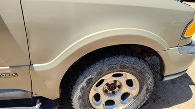 1998 99 Navigator Passenger Right Front Wheel Flare Moulding Fender Gold Bi