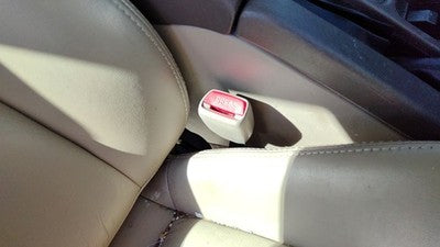 00 01 Legacy Outback Passenger Right Front Seat Belt Buckle Receiver Oem Tan 040