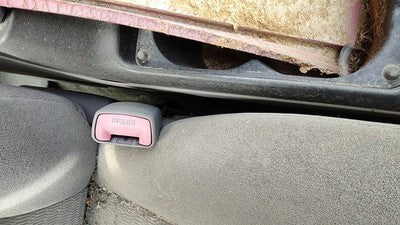 2004-2006 Toyota Camry Passenger Right Front Seat Belt Buckle Receiver 95 Stone