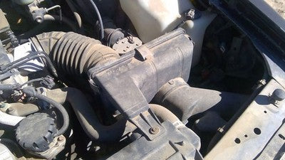 91-93 Park Ave Complete Air Intake Filter Box Housing Wth Tube 3.8L Supercharged
