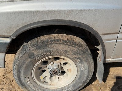 1991 Isuzu Pup Driver Left Front Wheel Flare Moulding Oem Fender