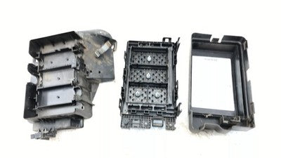 2004 Buick Rainier Engine Fuse Box Power Distribution Panel Oem 5.3L 15120875