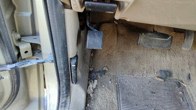 2003 Ford Explorer Driver Left Lower Kick Trim Panel Oem Rp Tan