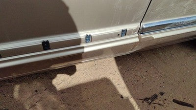 1992 Buick Park Ave Ultra Driver Left Front Moulding From Door Trim Strip Gold