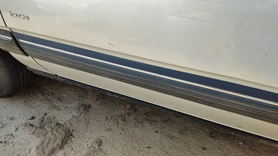 1990 Olds 88 Driver Left Front Moulding From Door Oem Trim Strip