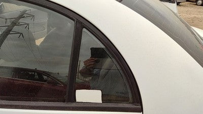 2000-2005 Kia Rio Driver Left Rear Vent Window Back Door Glass With Frame Oem
