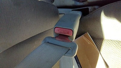 06-11 Accent Passenger Right Front Seat Belt Buckle Receiver Fz Gray 4 Door