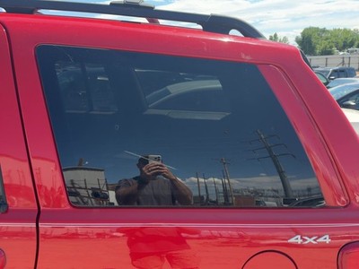 99-04 Jeep Grand Cherokee Driver Left Rear Quarter Glass Back Side Window Oem