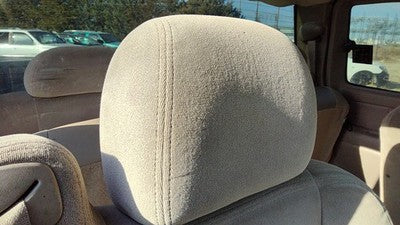 2004 Silverado 1500 Pair Of Front Headrests Oem Left Right Set Seat