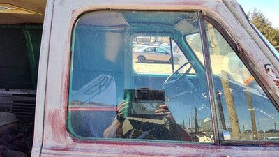 1971-1978 Chevy Van G20 Passenger Right Front Side Window Door Glass Oem