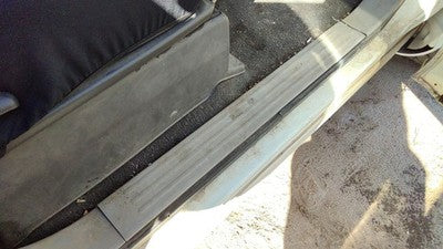 2004 Nissan Titan Passenger Right Lower Sill Step Moulding Trim Panel W Graphite