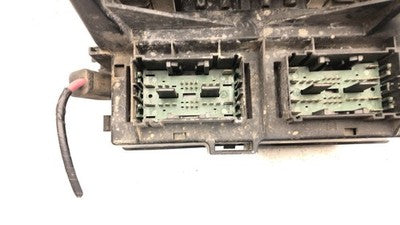 2006 Dodge Durango Multifunction Control Module Computer With Fuse Box 4X4 Oem