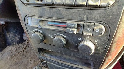 2001-2002 Dodge Caravan Temperature Control Module In Dash Heater Ac Head Unit