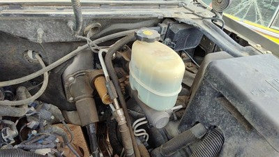 99-01 Chevy Silverado 2500 Power Brake Booster With Master Cylinder Pair Set Oem