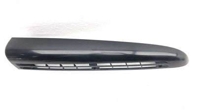 1994 Chevy Suburban Passenger Right Rear Moulding On Corner Panel Oem