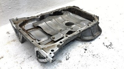 2004-2010 Toyota Highlander Engine Oil Pan With Good Drain Plug Bolts Hardware