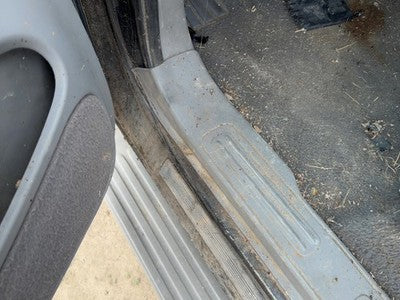 2001 Ford Expedition Driver Left Lower Sill Step Moulding Trim Panel Oem Gray 12
