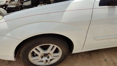 2000-2004 Focus Station Wagon Driver Left Front Fender Oem White Yz Ys4z16006ca
