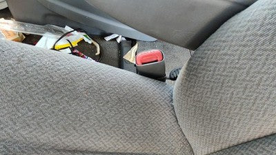 05-07 Caravan Driver Left Front Seat Belt Buckle Receiver Oem Slate Gray D5