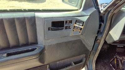 1994 Chevy S10 Blazer Driver Left Front Door Trim Panel With Master Switch Black