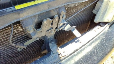 1999 2000 2001 2002 Infiniti G20 Hood Latch Assembly With Bracket Oem