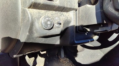 2009-2010 Gmc Acadia Lower Dash Under Column Knee Bolster Trim Panel Oem Black