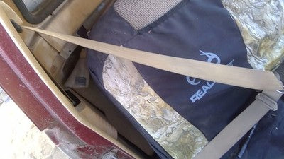 1986 Isuzu Pup Pickup Passenger Right Front Seat Belt Retractor Shoulder Brown