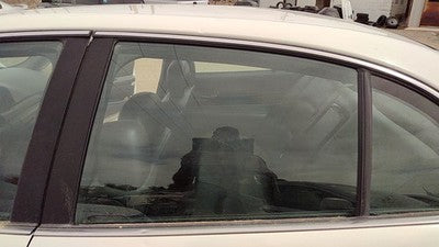 2000-05 Buick Lesabre Driver Left Rear Side Window Door Glass Oem Back 15256611