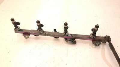 2004-15 Nissan Titan Complete Fuel Rail With Injectors Set Loaded Oem 166007s00a