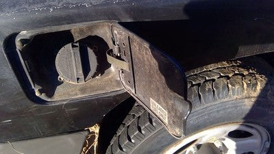 1996 Geo Tracker Fuel Tank Door With Hinge Gas Lid Oem Filler Black