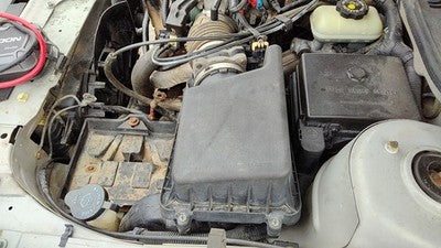 1997-2003 Chevy Malibu Complete Air Intake Filter Box Housing With Tube Oem 3.1l